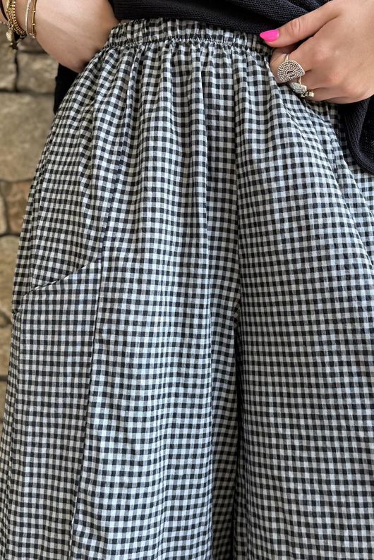 Arbi Gingham 7/8 Barrel Pant Black